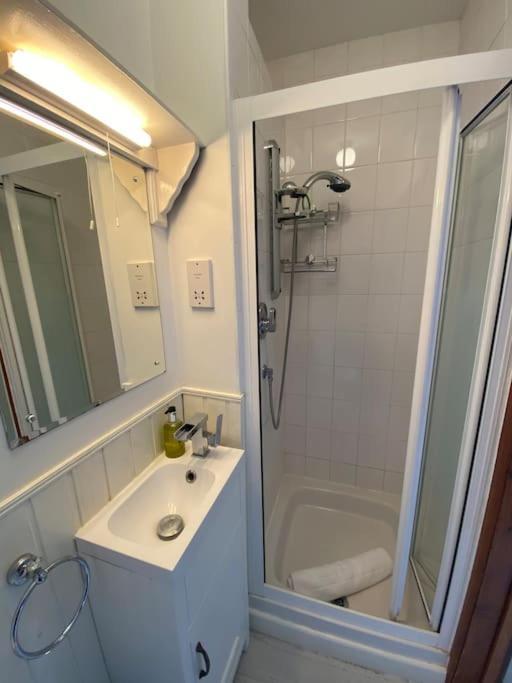 Eco-Friendly Dorset Cottage With Spa Set In Heart Of Countryside Sydling St Nicholas Exteriör bild