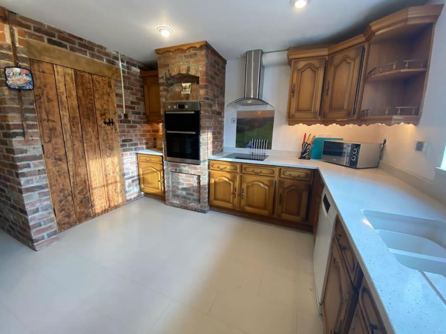 Eco-Friendly Dorset Cottage With Spa Set In Heart Of Countryside Sydling St Nicholas Exteriör bild